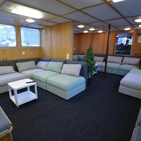 Laivamajoitukset Hotellilaiva Muikku/hotel Boat Muikku